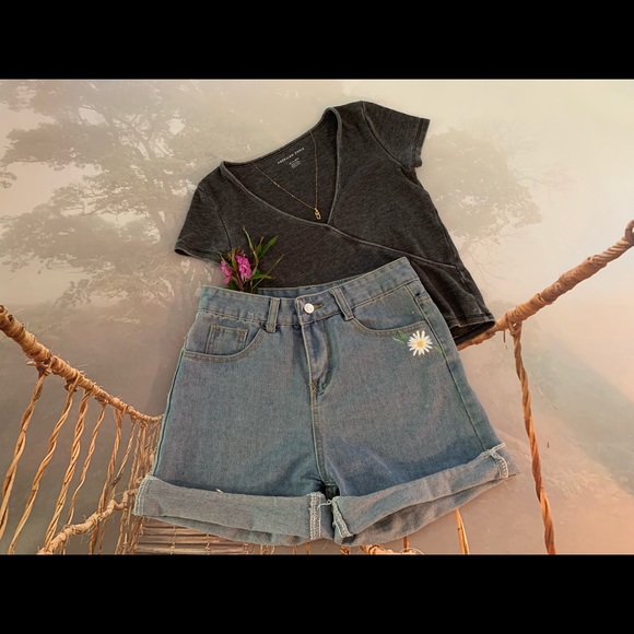 Painted jean shorts - Picture 2 of 7